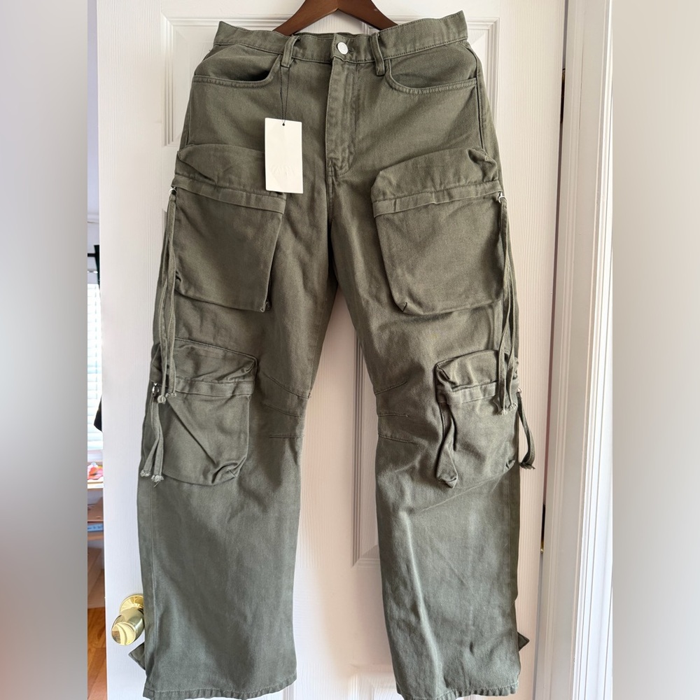 Zara women’s Green Cargo Pants